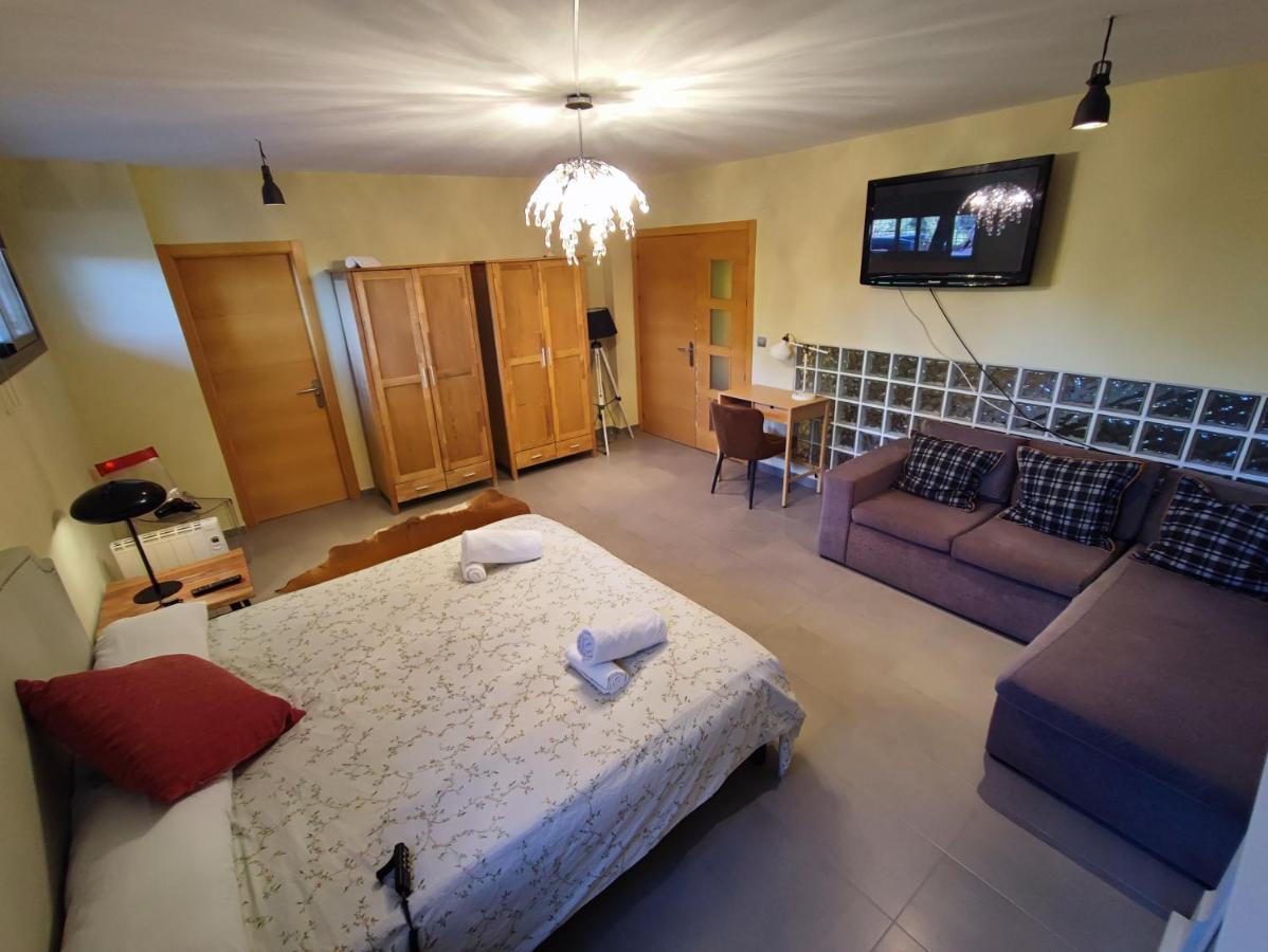 Villa Aguilas Club - Guest House มาลากา ภายนอก รูปภาพ